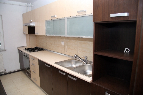 Poza Bucatarie liniara, pal, blat, geam sablat, ciocolata, mesteacan alb, rama aluminiu - cbc080210 [1]