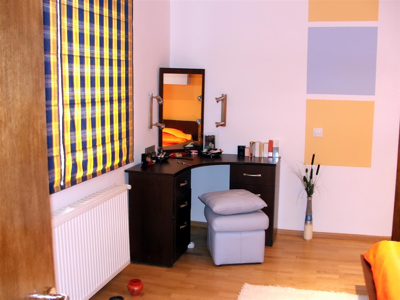 Poza pat cu margine, masa toaleta, pal, oglinda, ciocolata - cdr050522 [2]