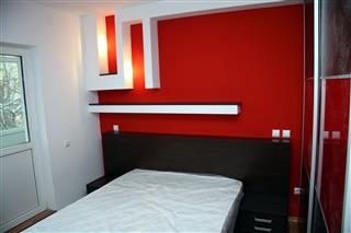 Poza pat + dressing usi glisante, pal/pal lucios, wenge, rosu, rama aluminiu - cdr080210 [1]