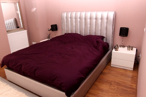 Poza pat tapitat + dressing usi glisante + comoda, pal, mdf lucios, mov, kristal 2 - cdr090415 [1]