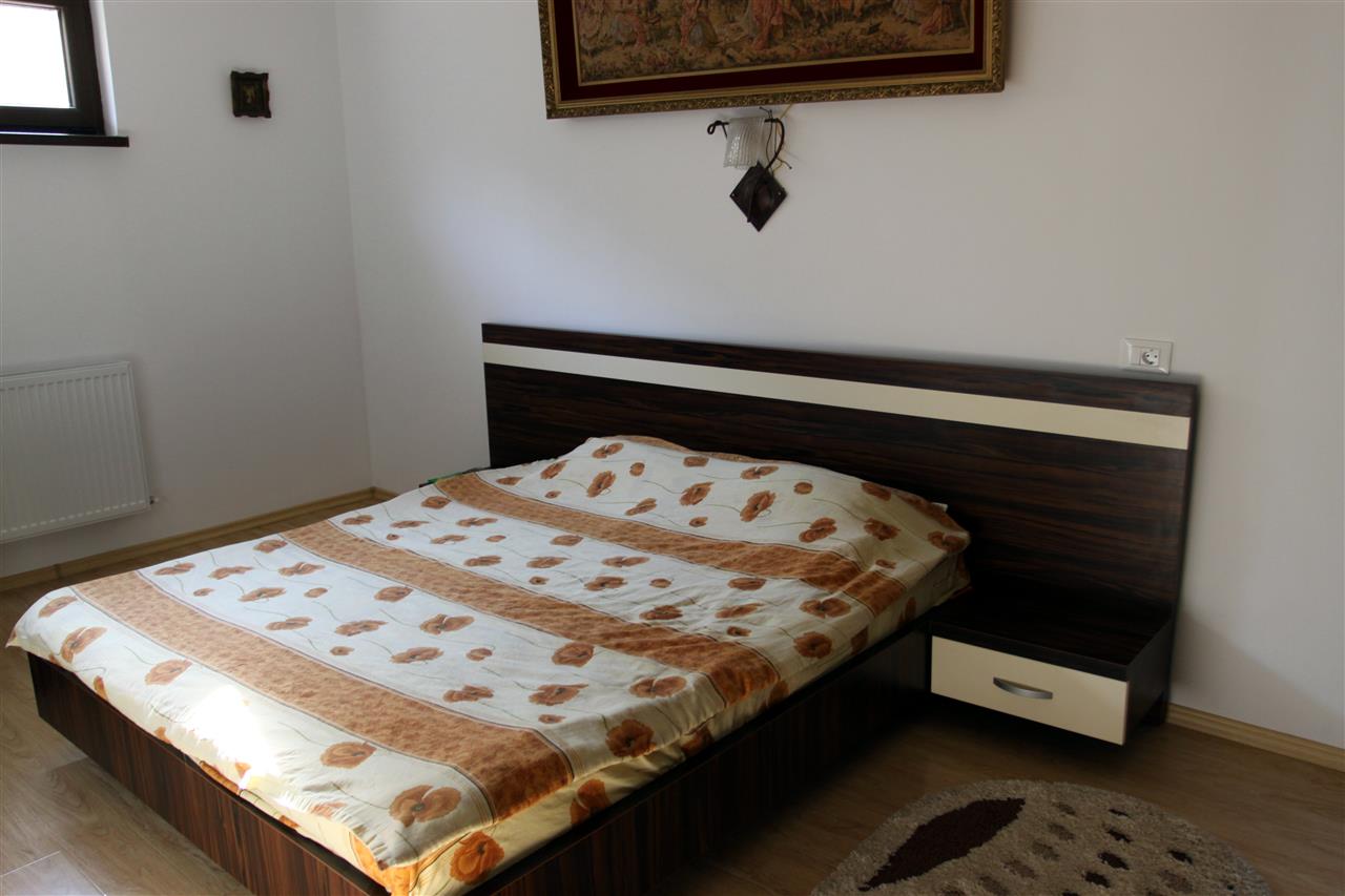 Poza pat, dulap usi batante, pal, stejar ferrara brun, seringa - cdr090916 2 [1]