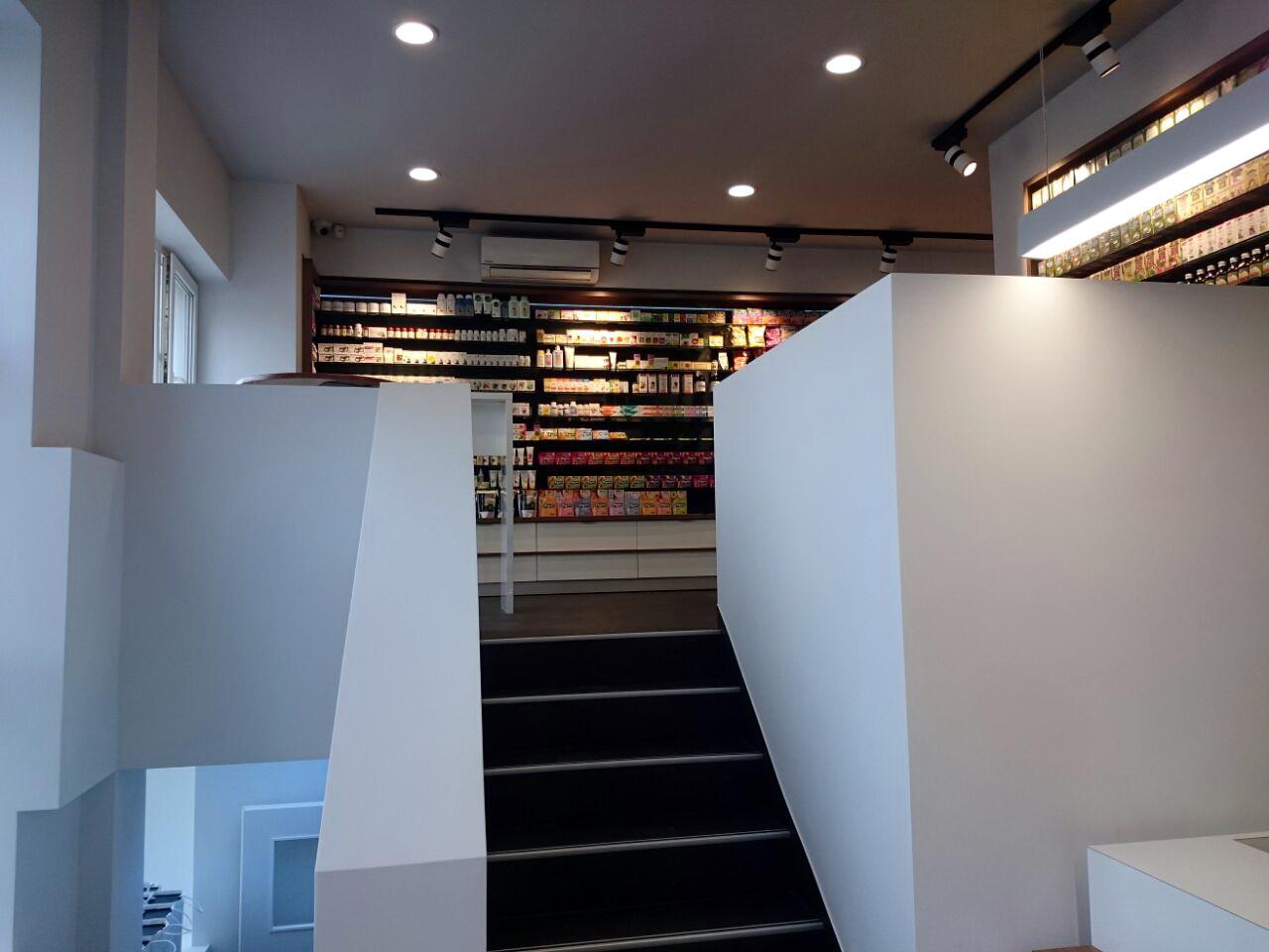 Poza Farmacie expunere, pal/pal lucios, hpl, geam, alb, agora deschis, colorat uni - mrf141114 [5]