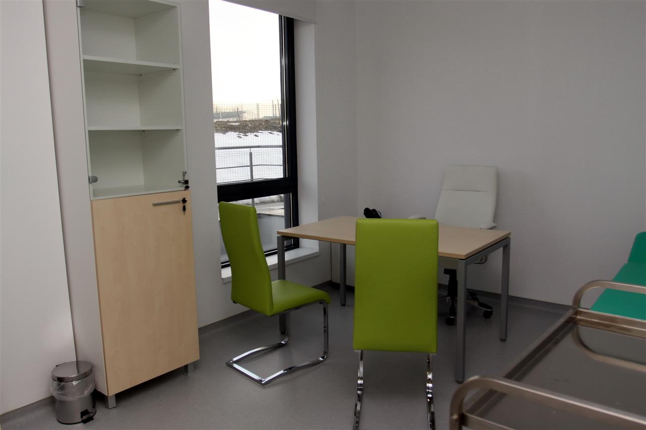 Poza Birou pal, mesteacan alb, structura metalica - obr140211 1 [1]