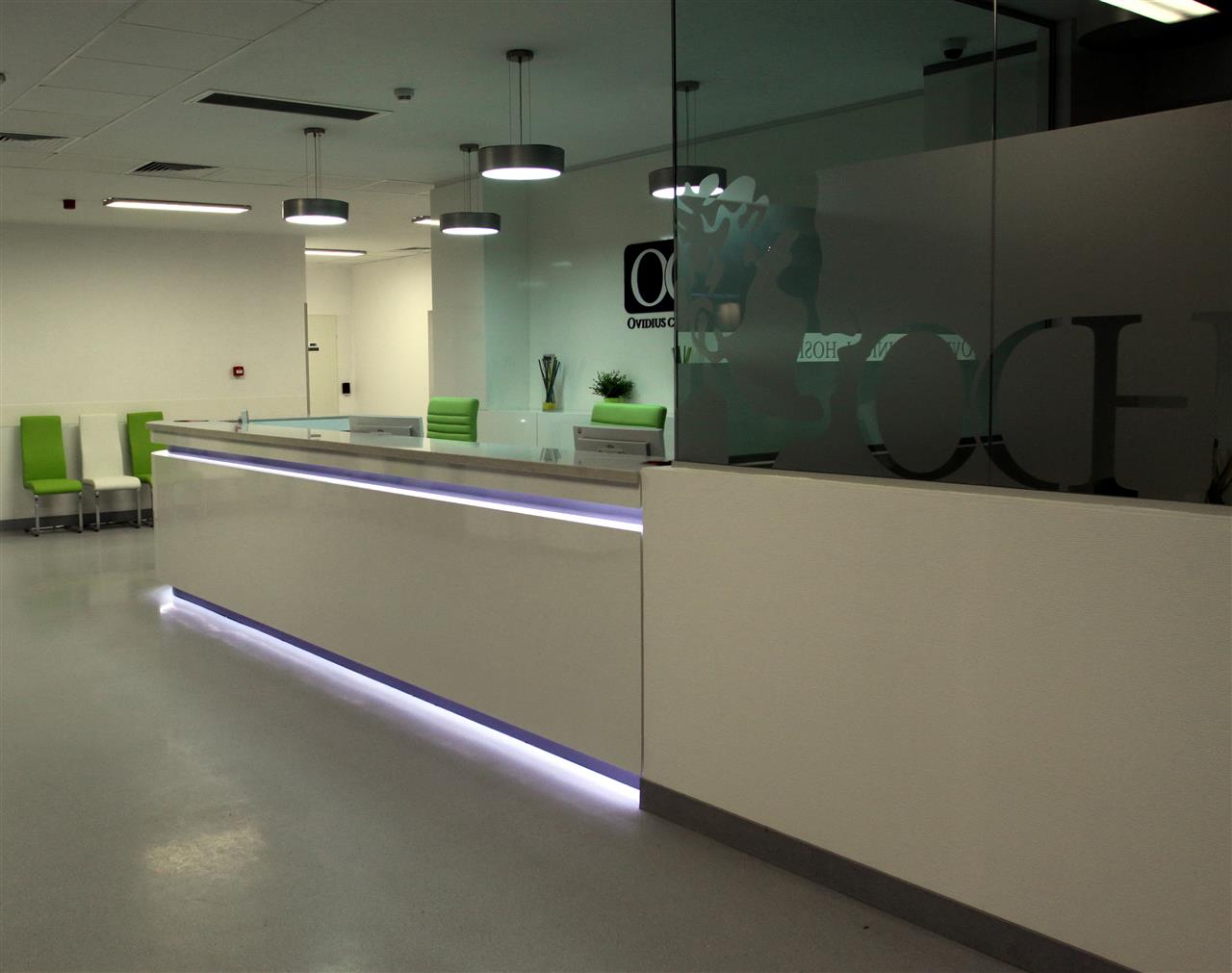 Poza Receptie L curba, pal, hpl, mesteacan alb, iluminare leduri - orc140211 2 [3]